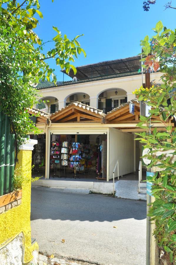 Yannis - Holiday Apartments On Agios Gordios Beach In Corfu Exteriér fotografie